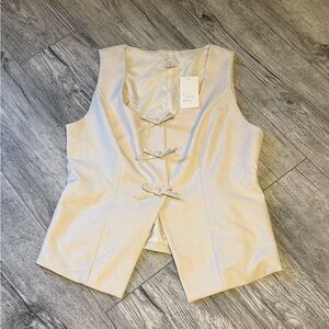 a new day Cream Sleeveless Top
